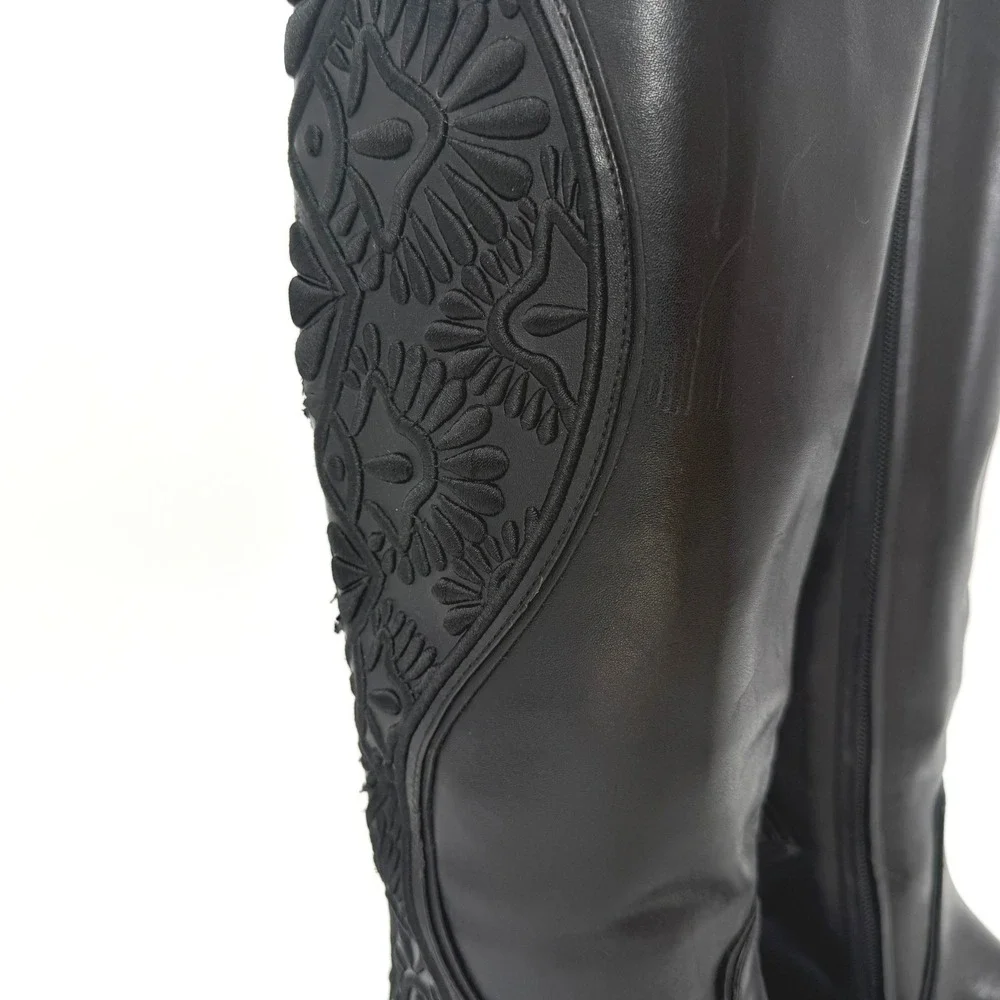 Gianni Bini 5.5M Tall Riding Boots Black Leather Embroidered Floral Side Zipper